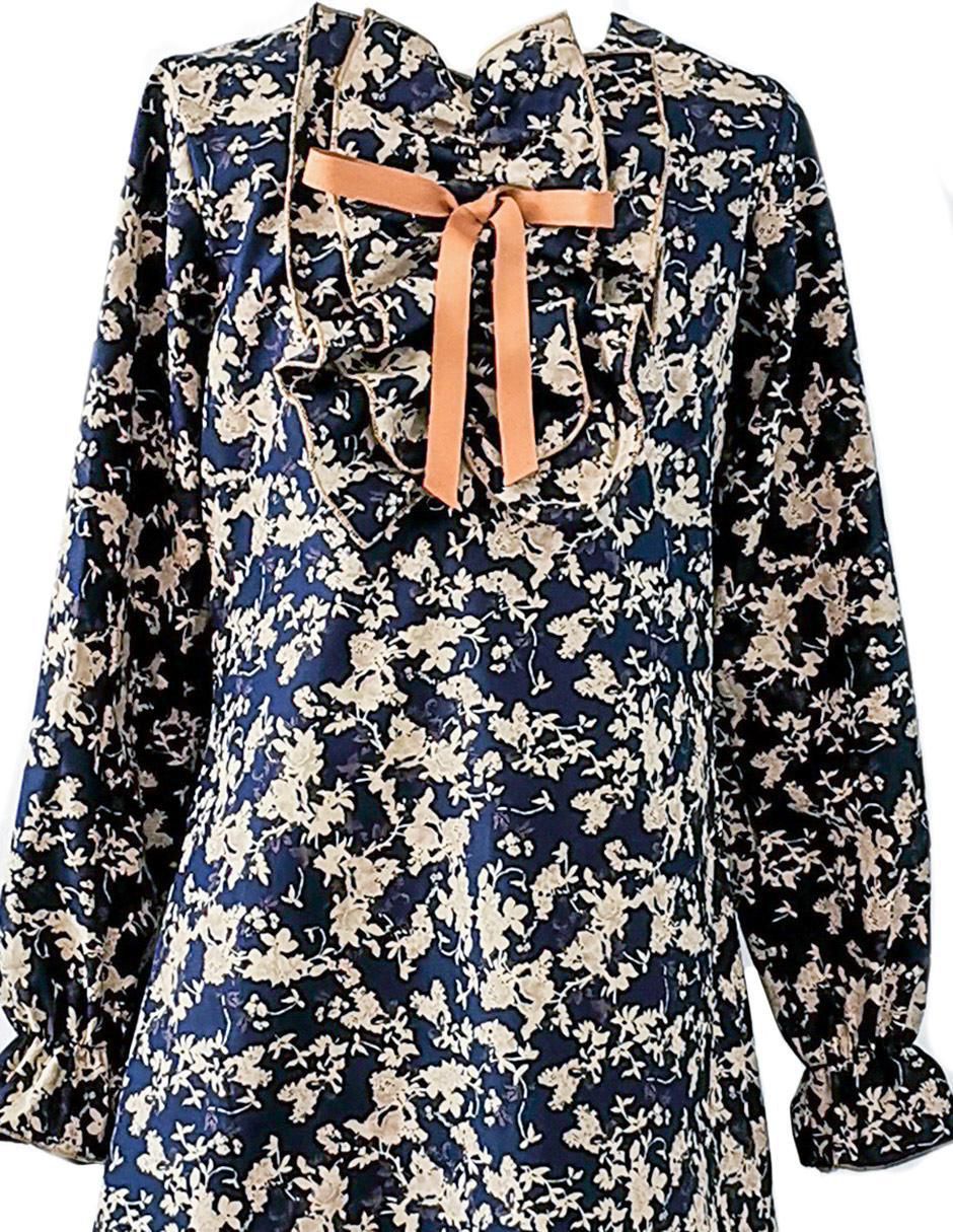Vestido Flor Beige manga con puño para niña