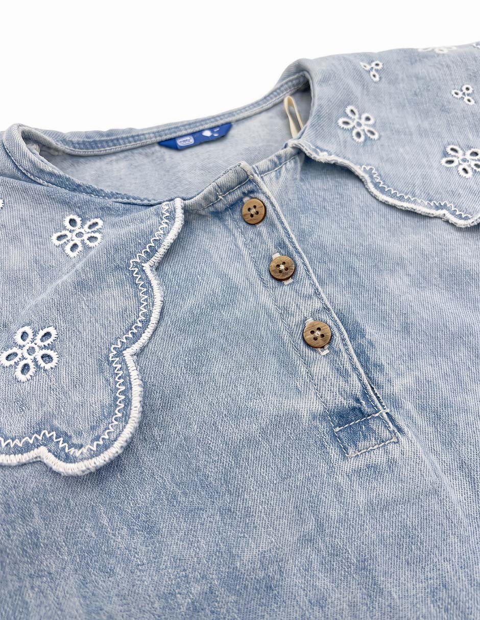 Vestido manga amplia para niña 4