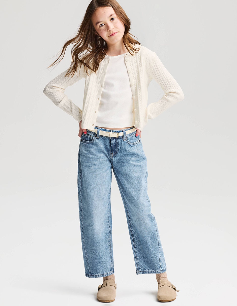 Suéter tejido para niña